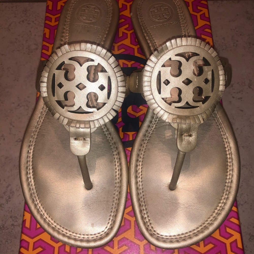 Tory Burch Miller Fringe Platinum Sandal ✨